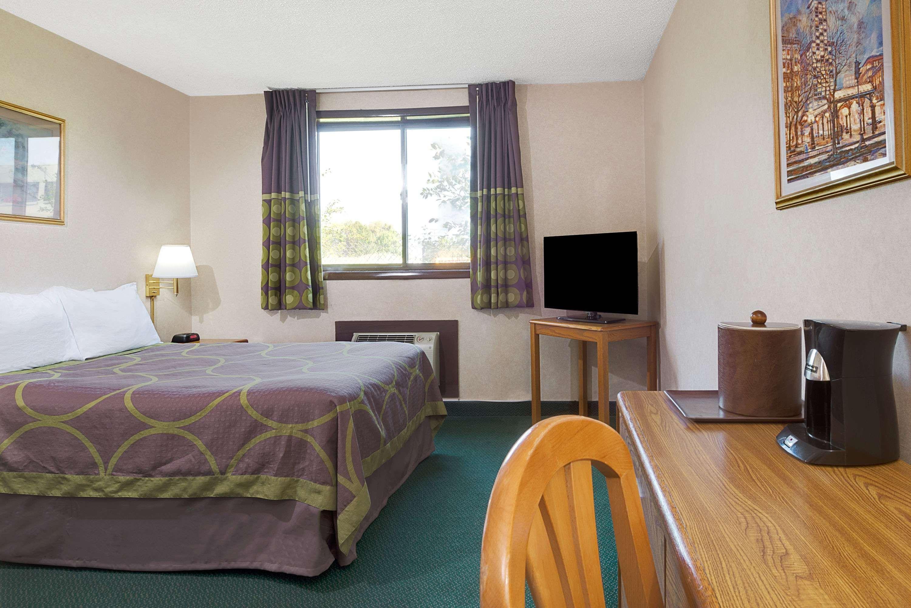 Super 8 By Wyndham Kenmore/Buffalo/Niagara Falls Area Dış mekan fotoğraf